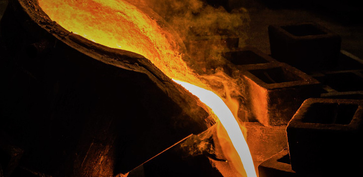 Steel pouring image